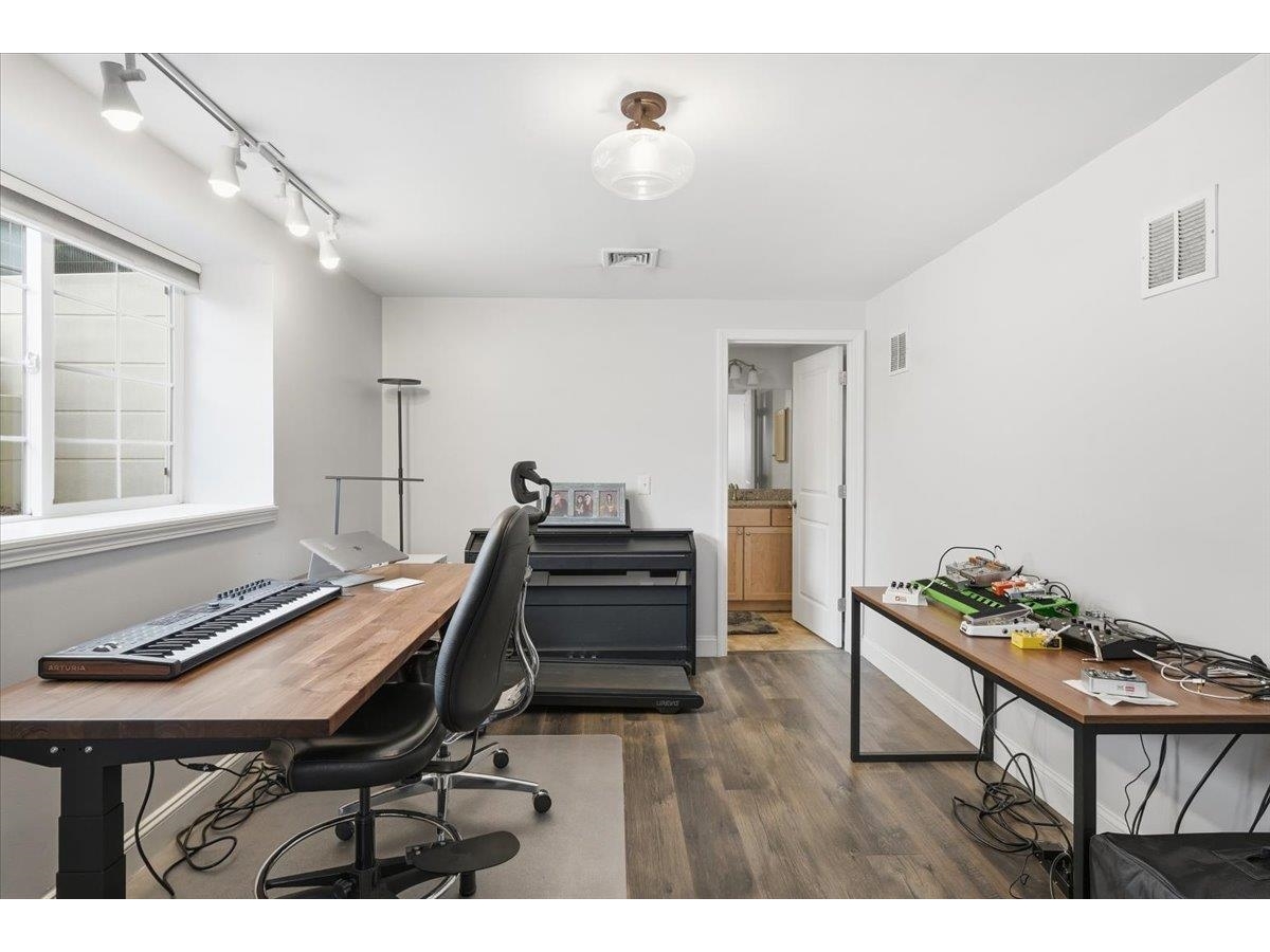 346 Zephyr Road