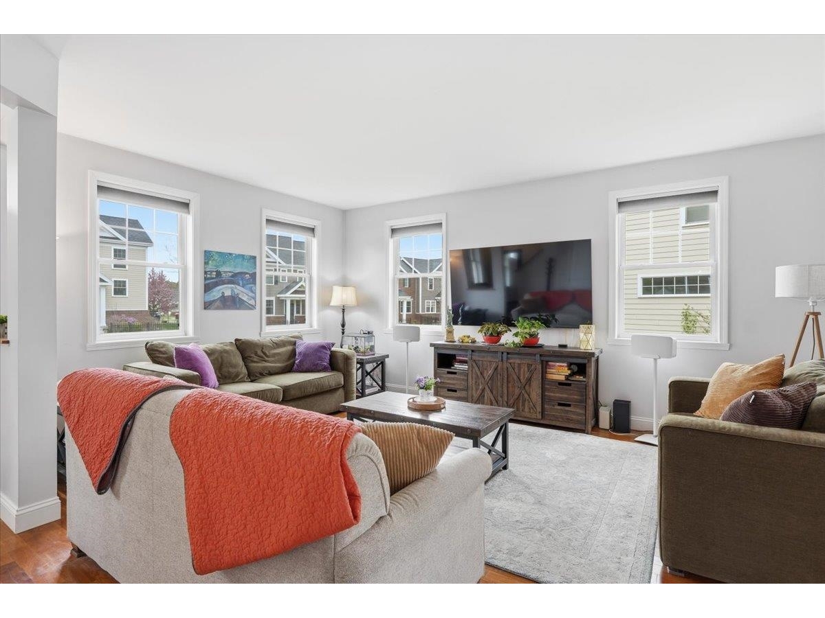 346 Zephyr Road