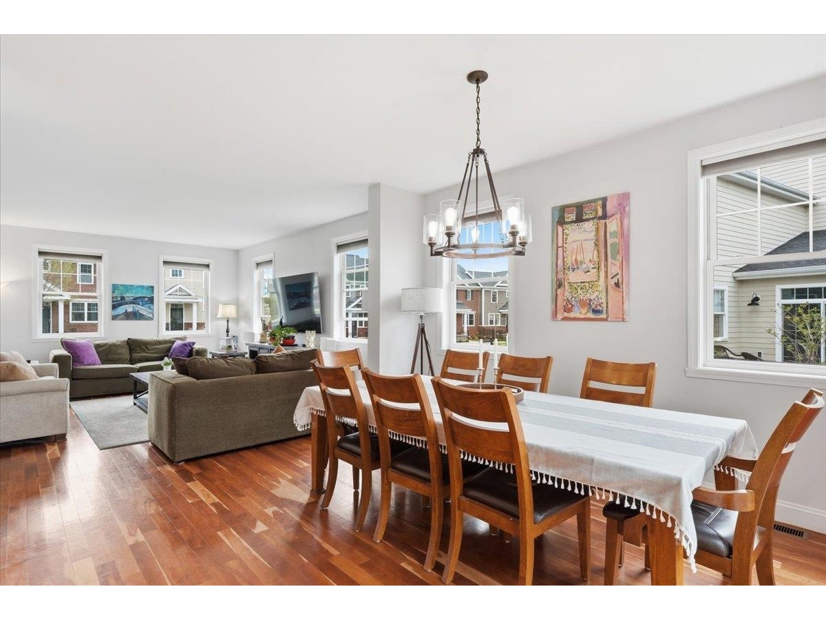 346 Zephyr Road