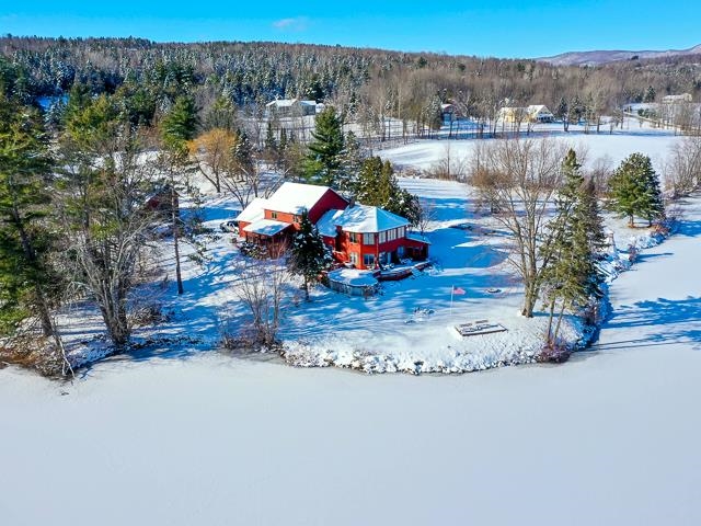 3464 Lake Road, Newport Town
