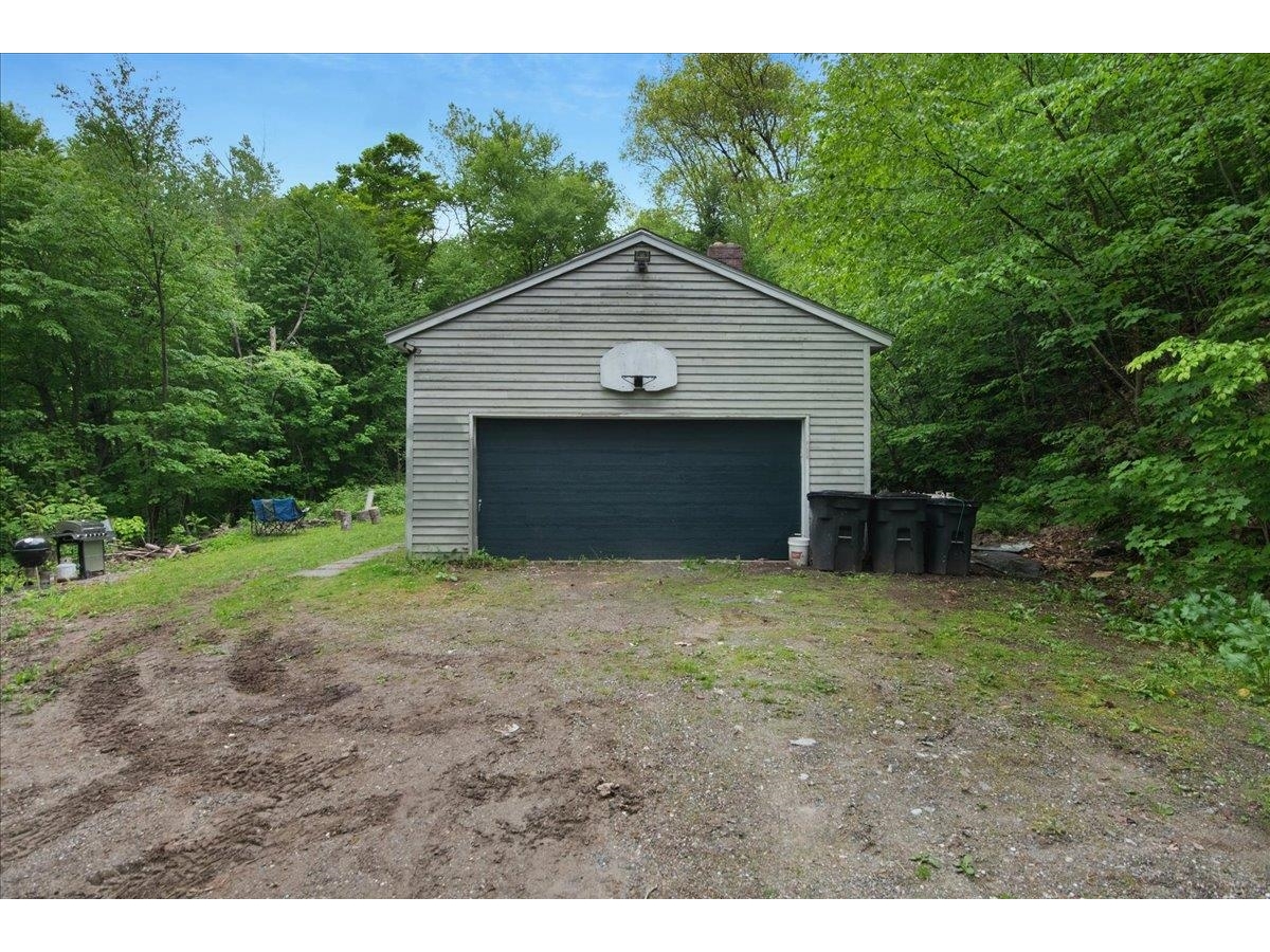 347 Ledgewood Lane