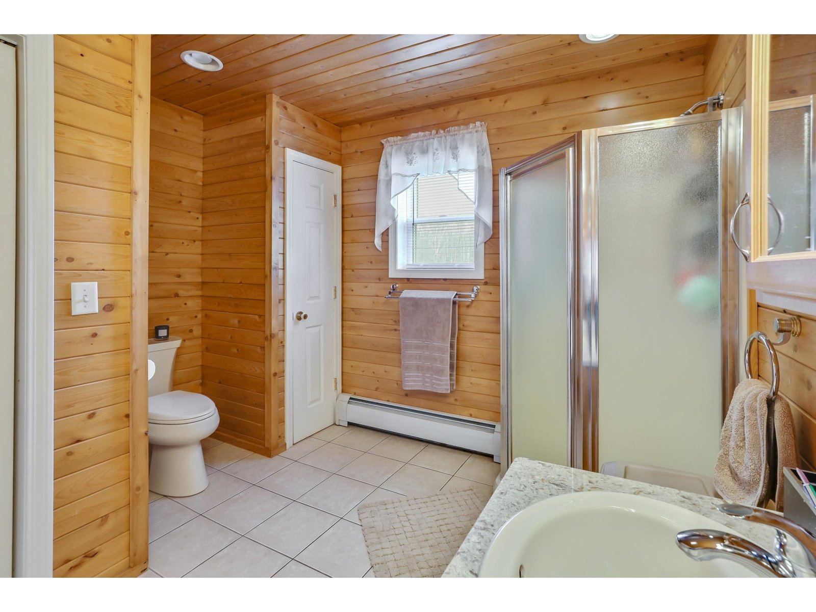 348 Maple Ridge