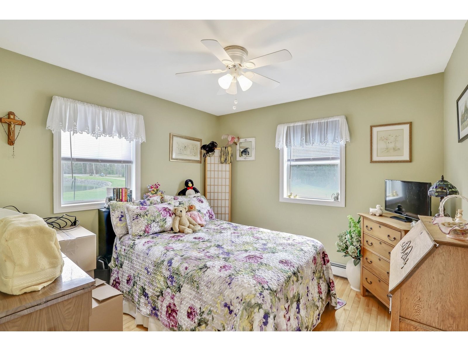 348 Maple Ridge