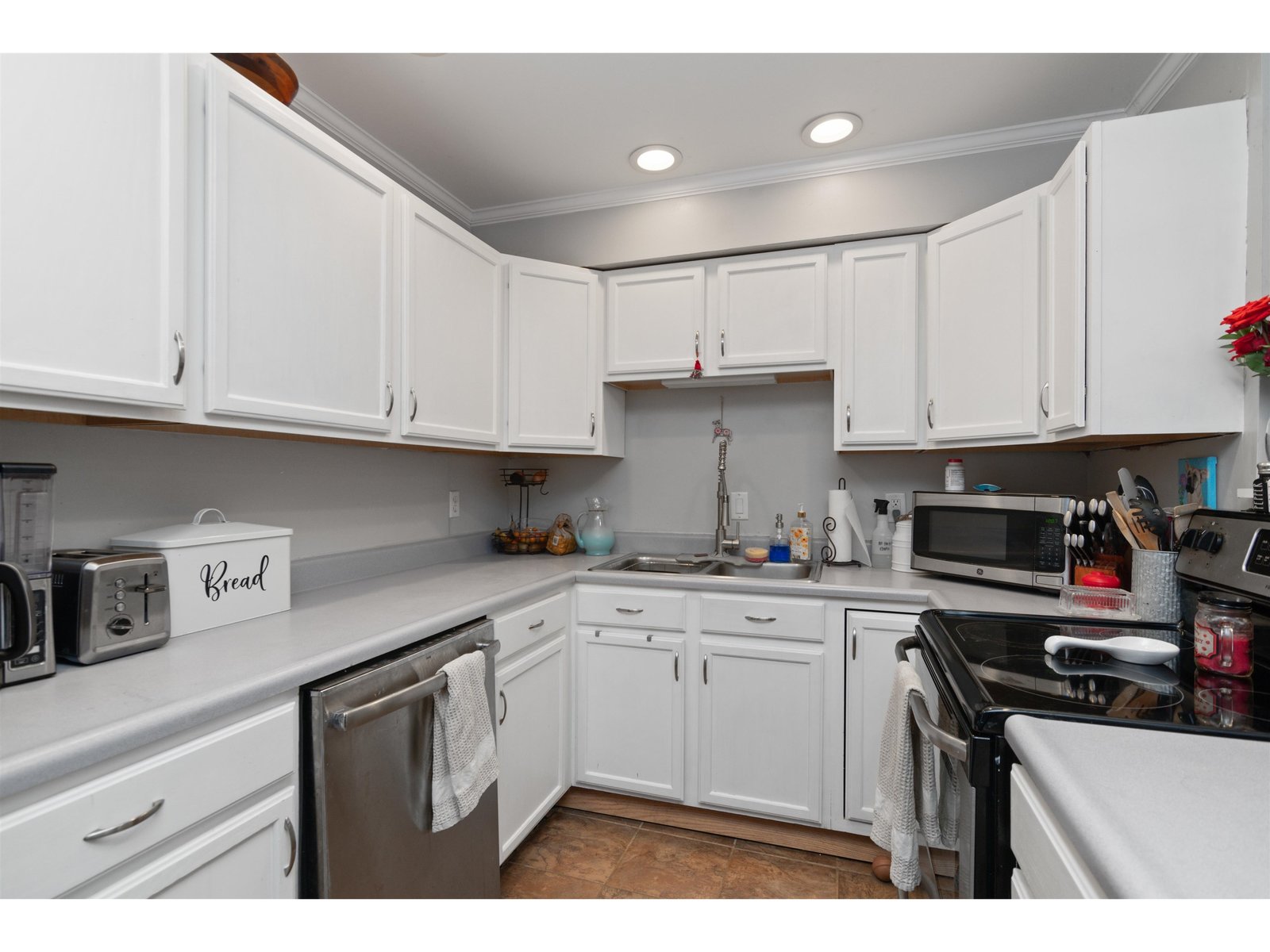 348 Red Oak Drive