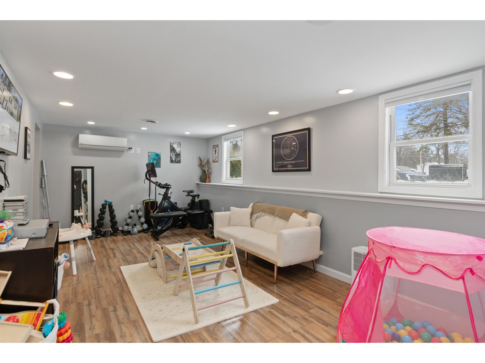 348 Red Oak Drive