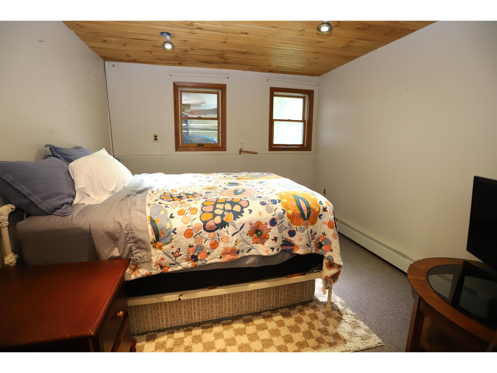 Bonus Room - (lower level)