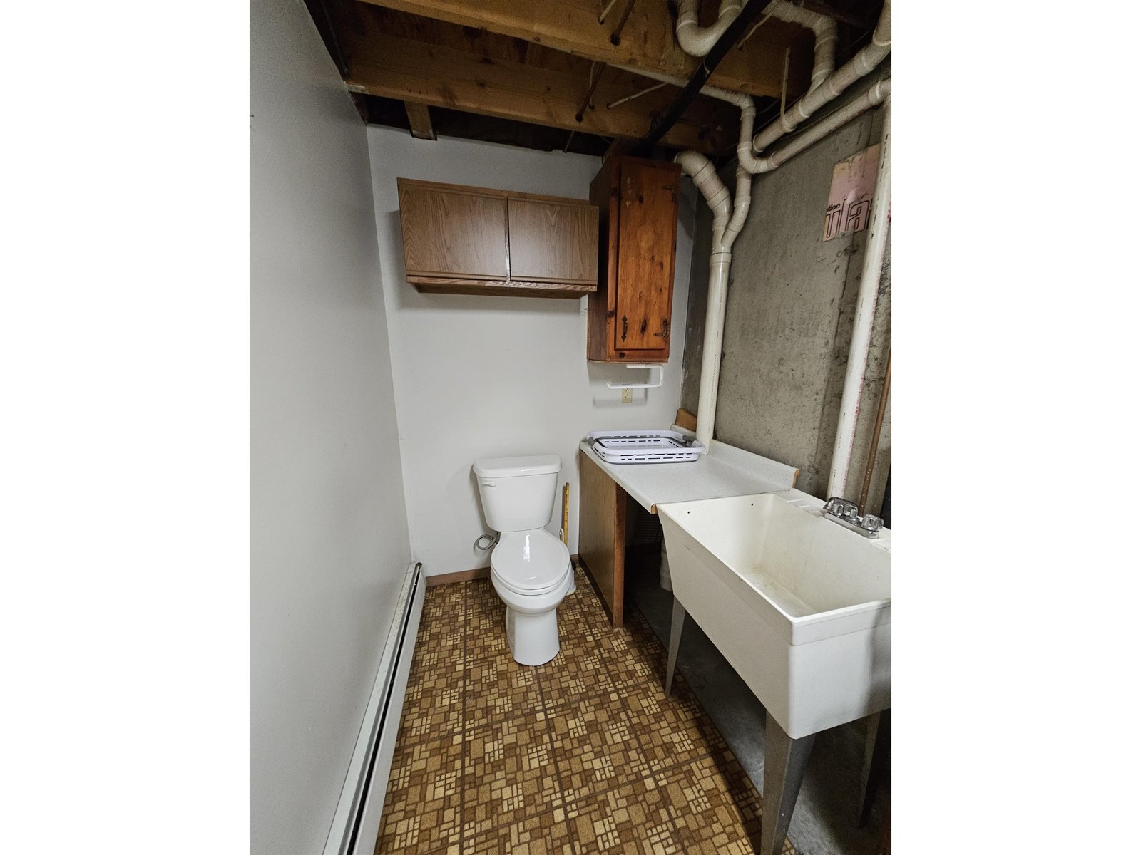 Half Bath (lower level)
