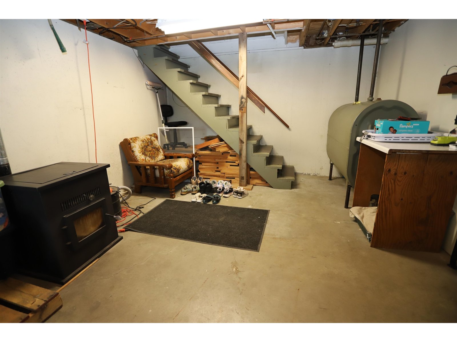 Lower Level Mudroom/Storage