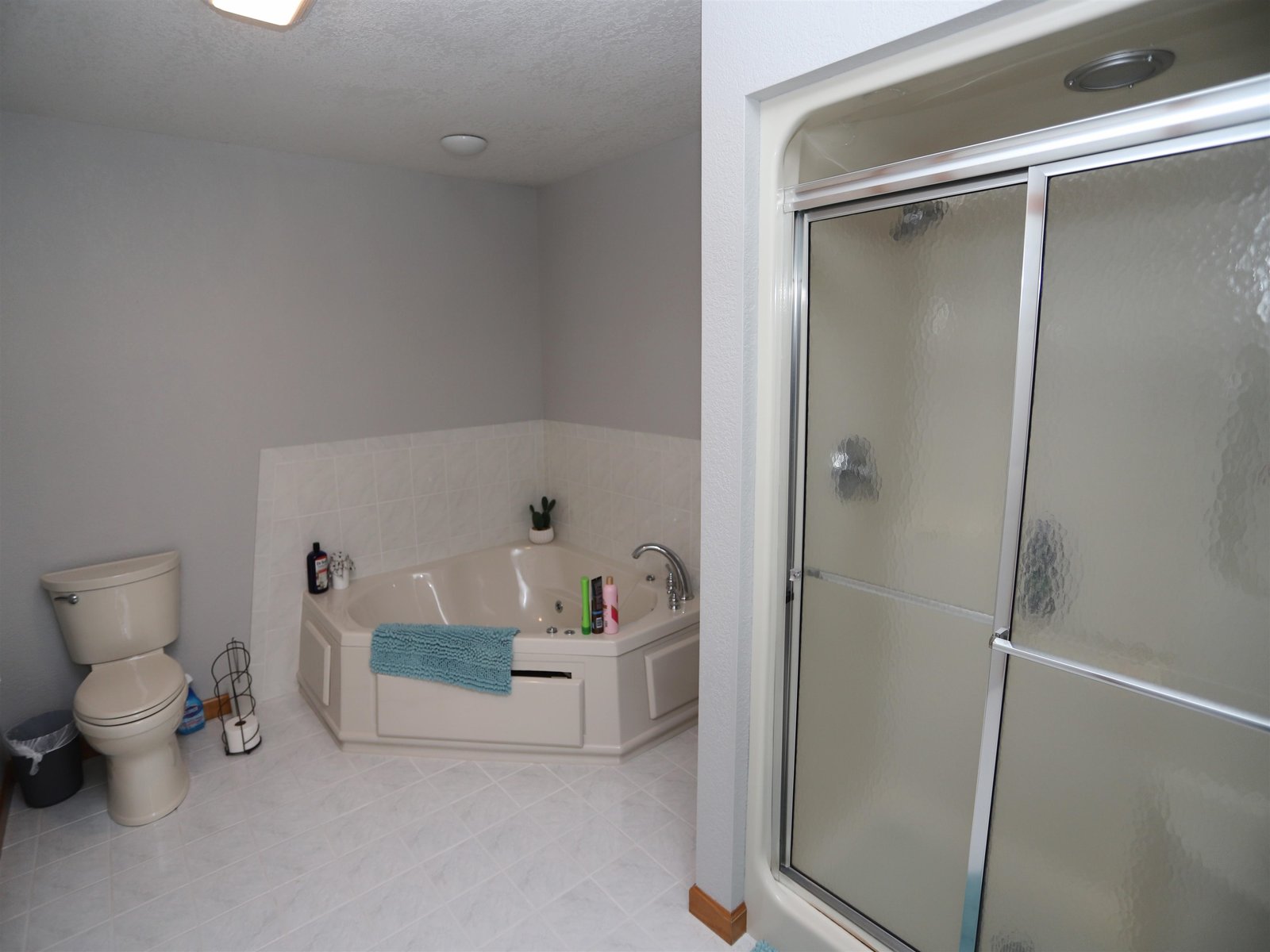 Attached Full Bath