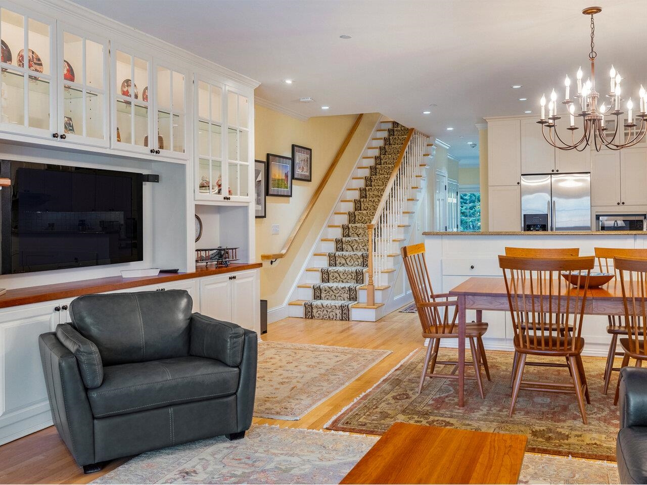 Gas fireplace
