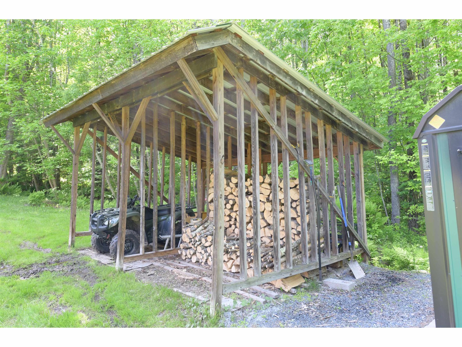 14 X 34 four bay outbuilding