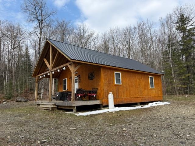 3492 hazens notch Road