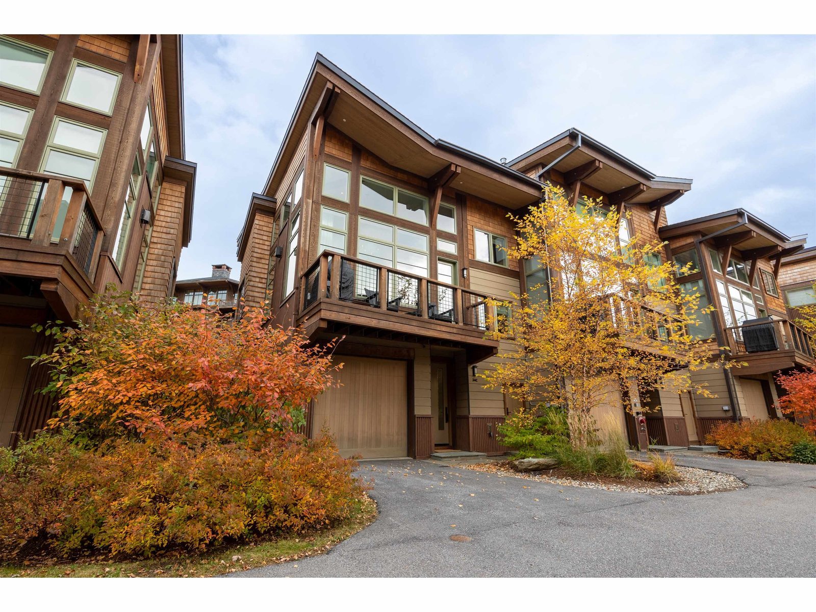 34C Sterling Lane, Unit 13
