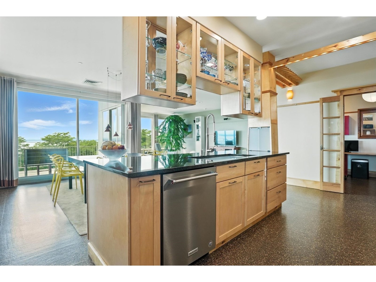 35 Cherry Street, Unit Unit 404