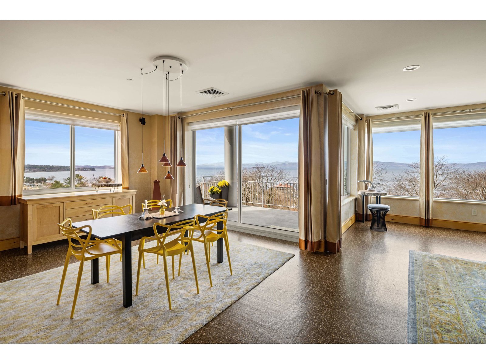 35 Cherry Street, Unit Unit 404