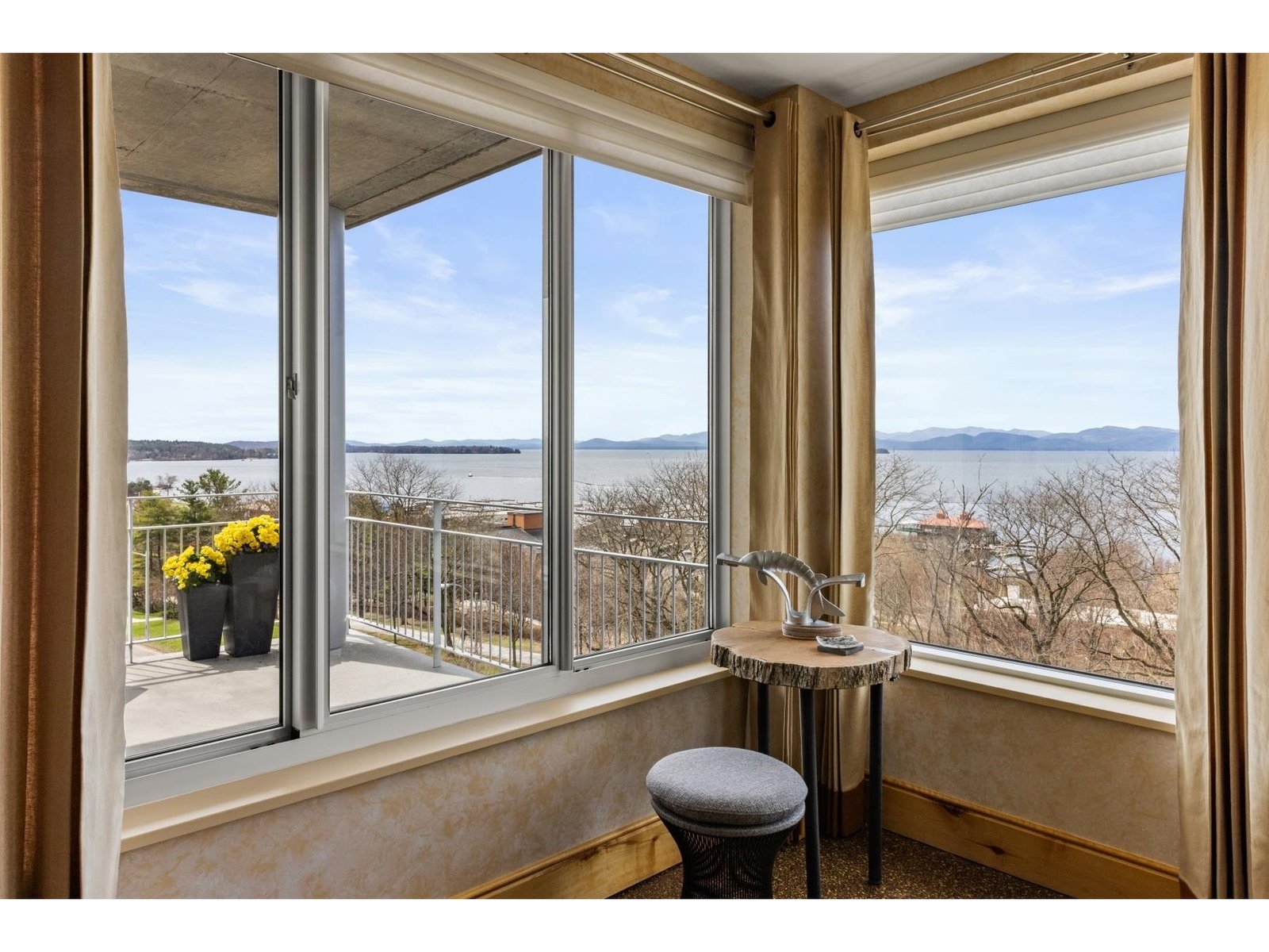 35 Cherry Street, Unit Unit 404