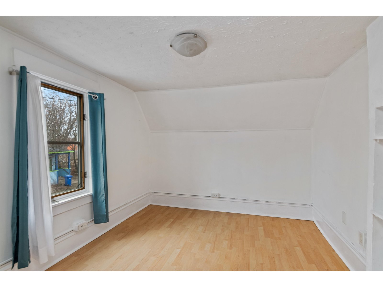 35 Convent Square, Unit 2