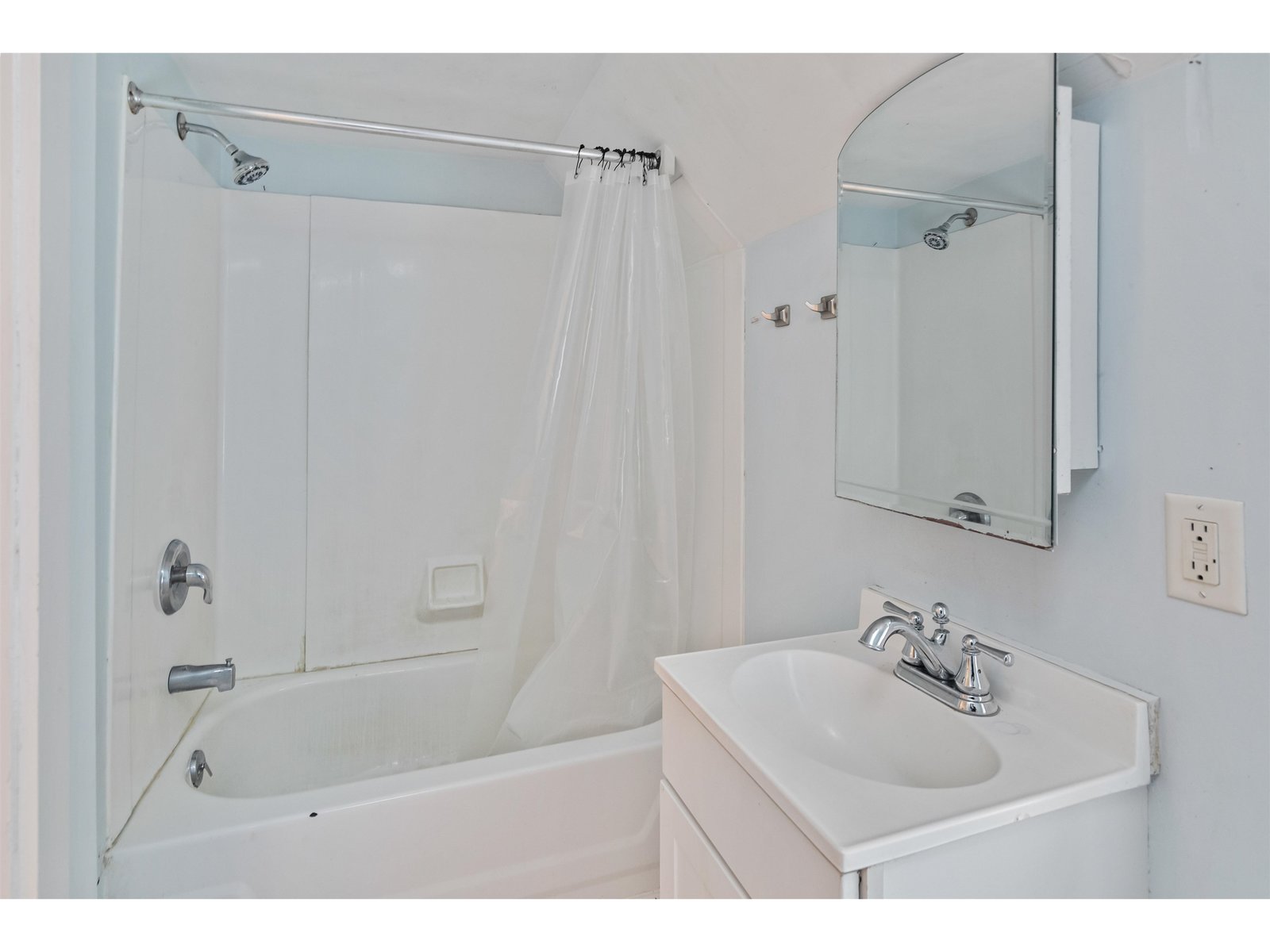 35 Convent Square, Unit 2