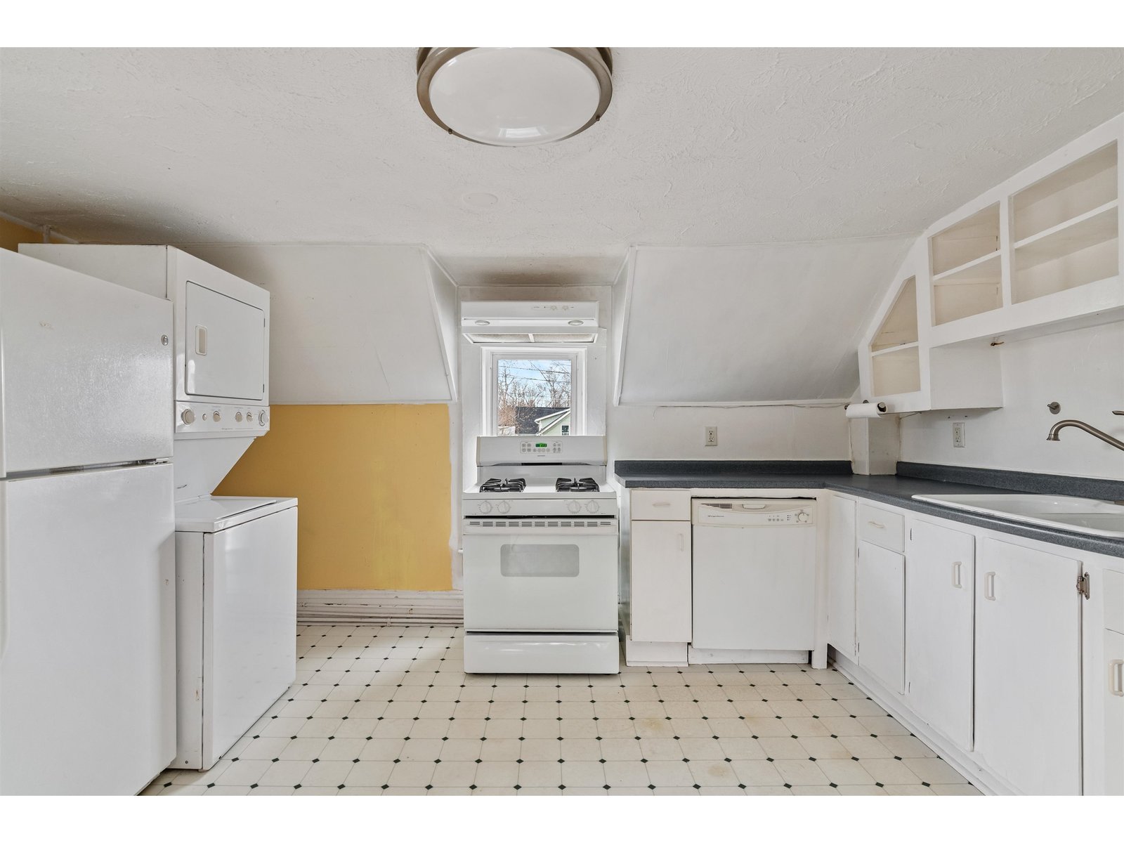 35 Convent Square, Unit 2