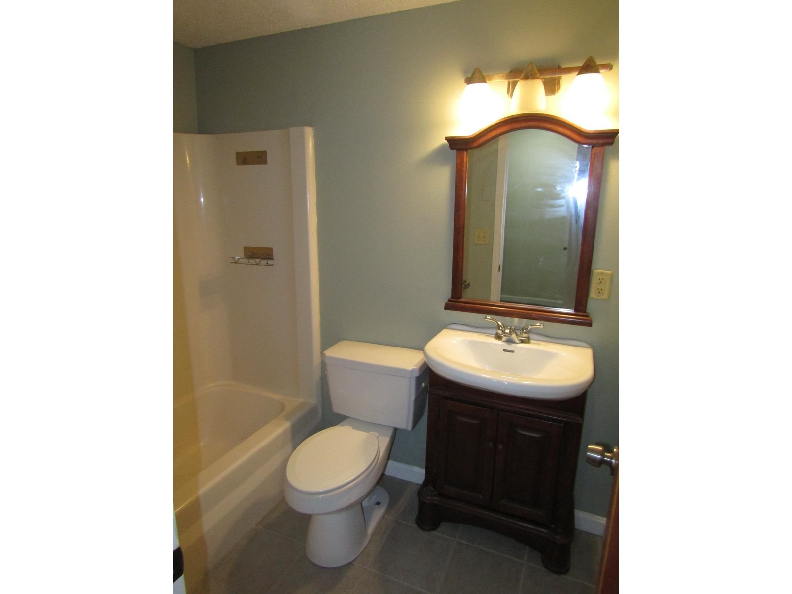 35 Hoyt Street, Unit 2