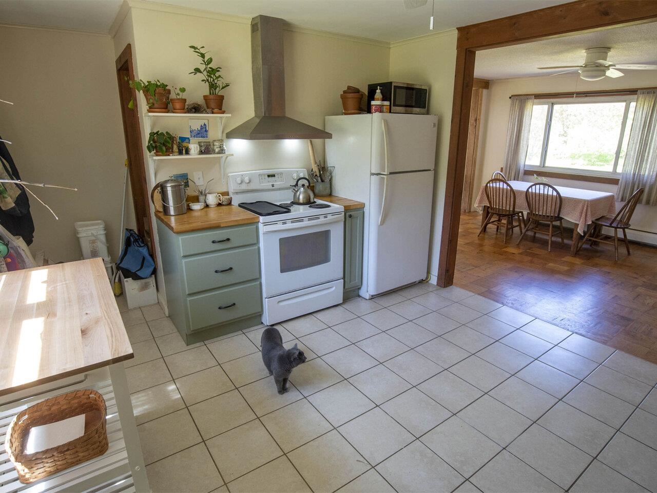 35 Lee Road