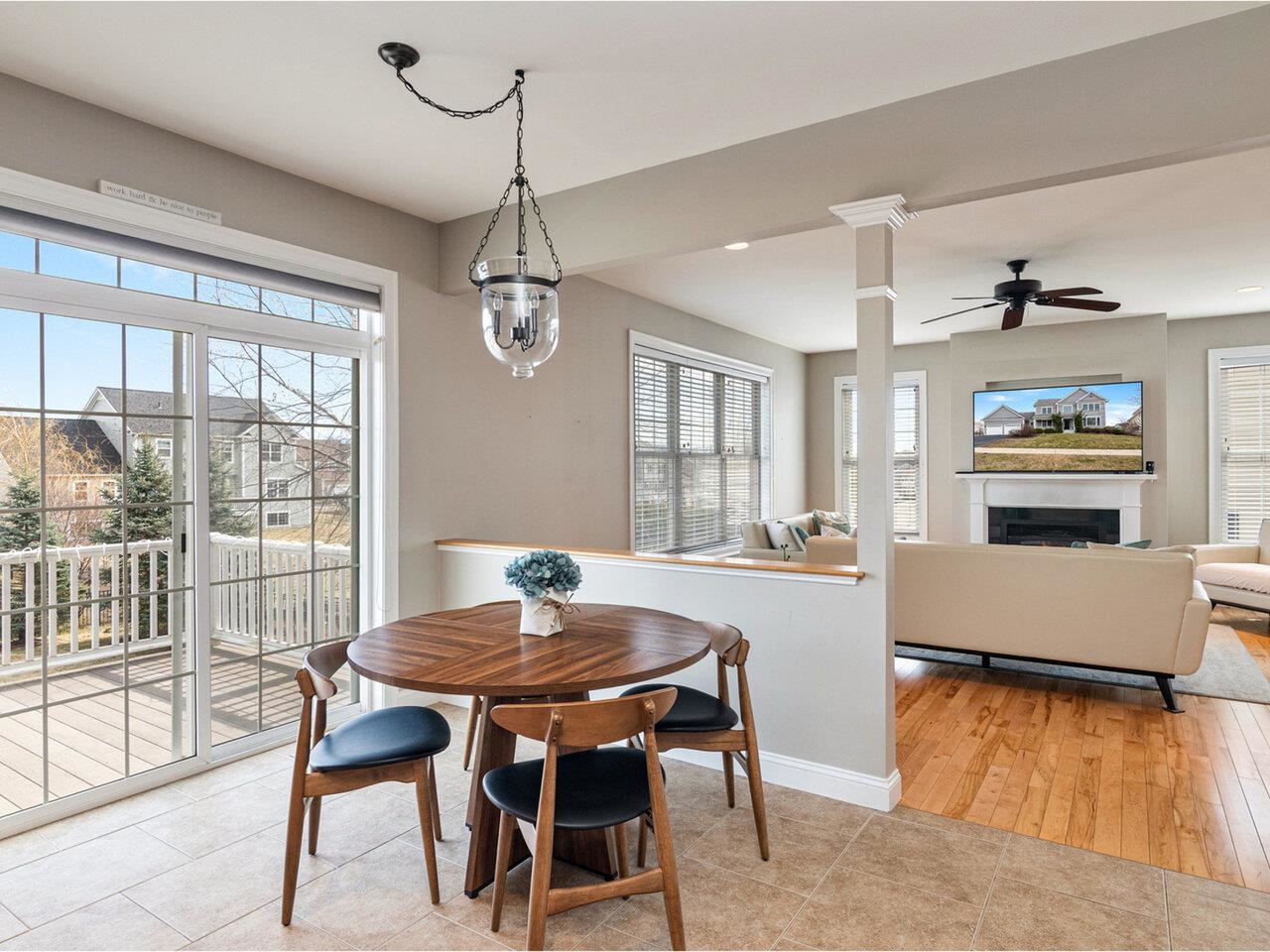 Eat-in Kitchen