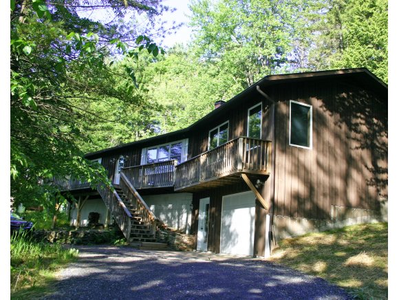 35 Sachs Pond Lane