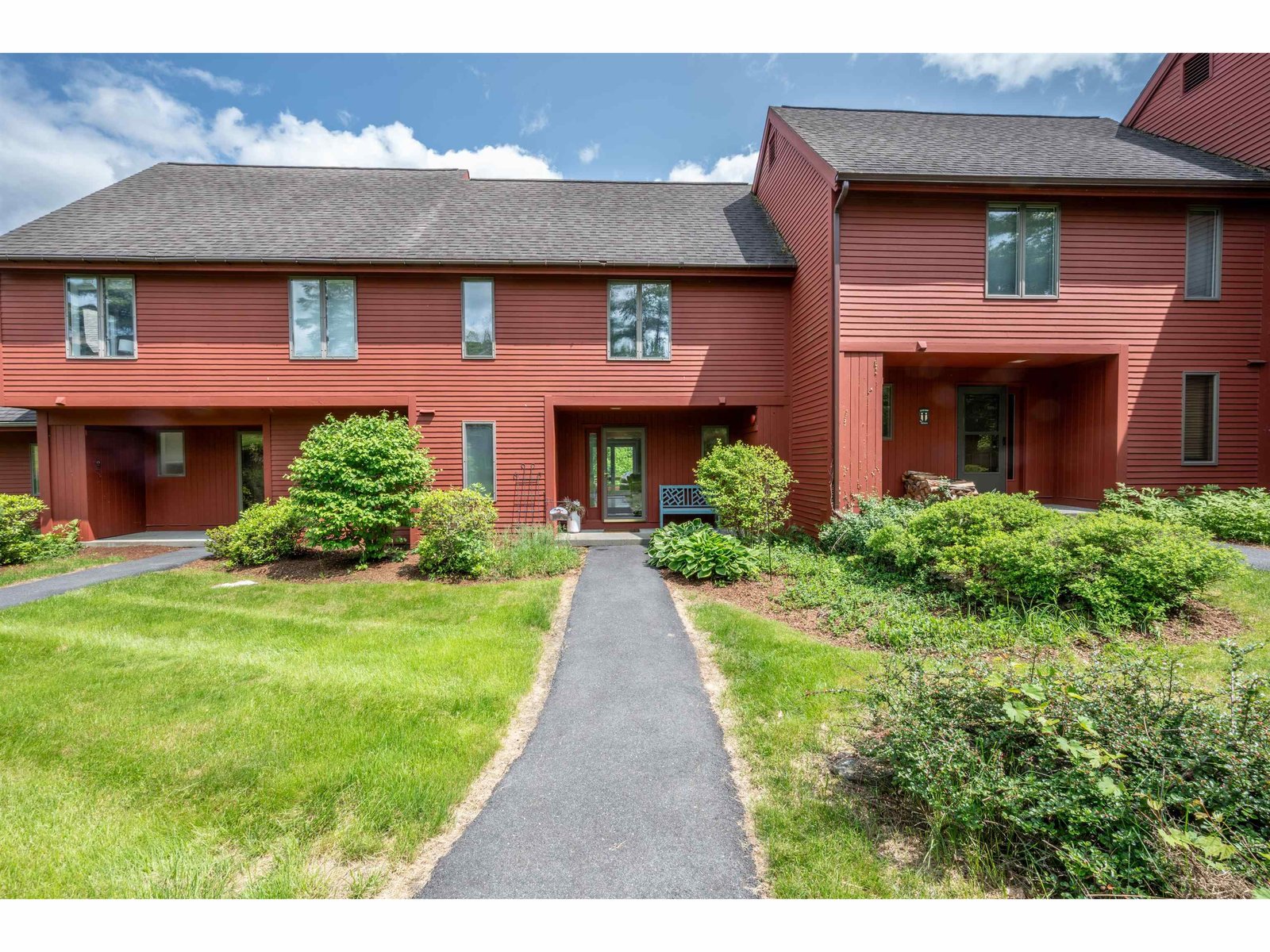 350 Lyman Batcheller Road, Hartford