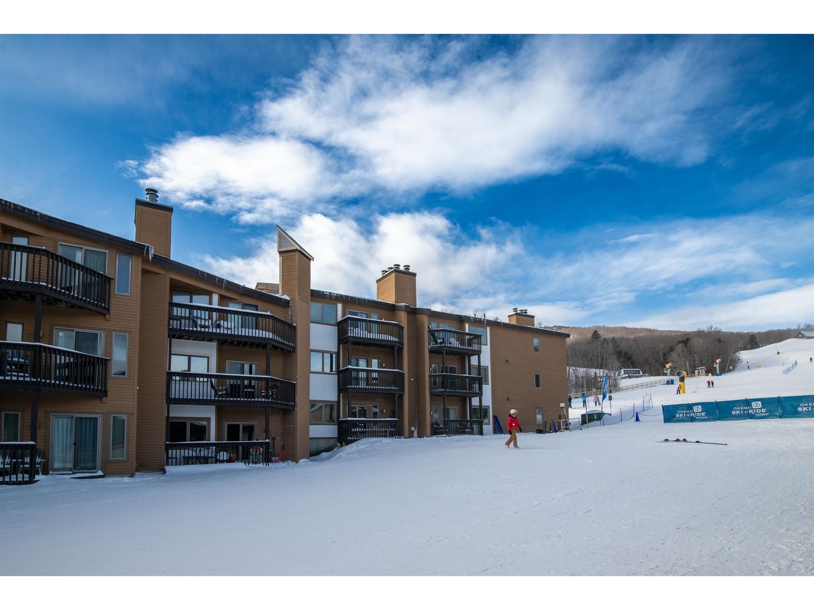 350 Mountain Road, Unit B103