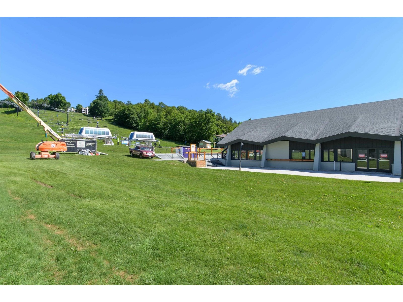 350 Mountain Road, Unit B103