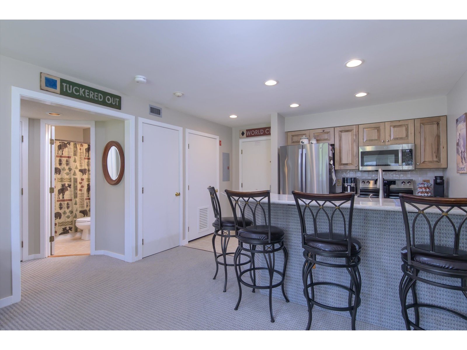 350 Mountain Road, Unit B103