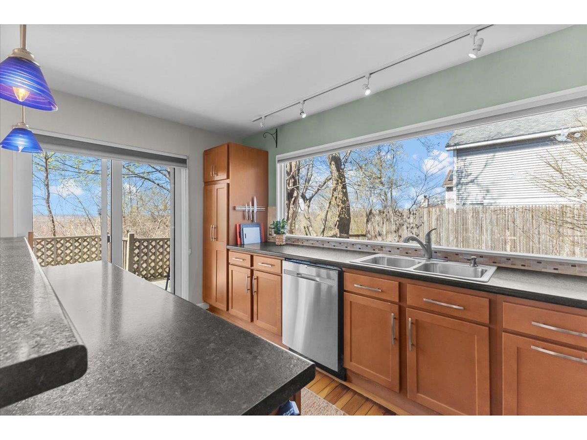 352 Colchester Avenue, Unit 1