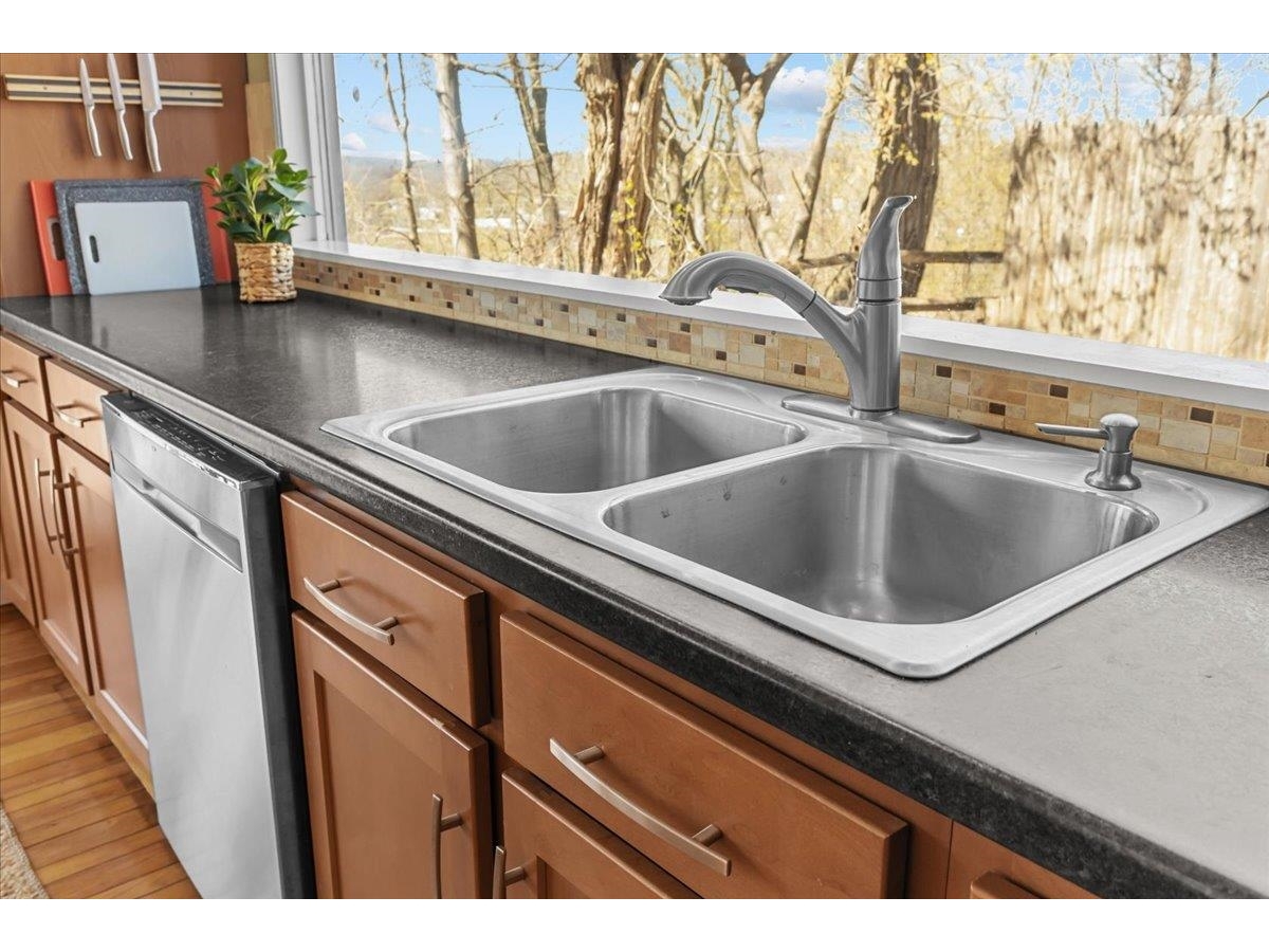 352 Colchester Avenue, Unit 1