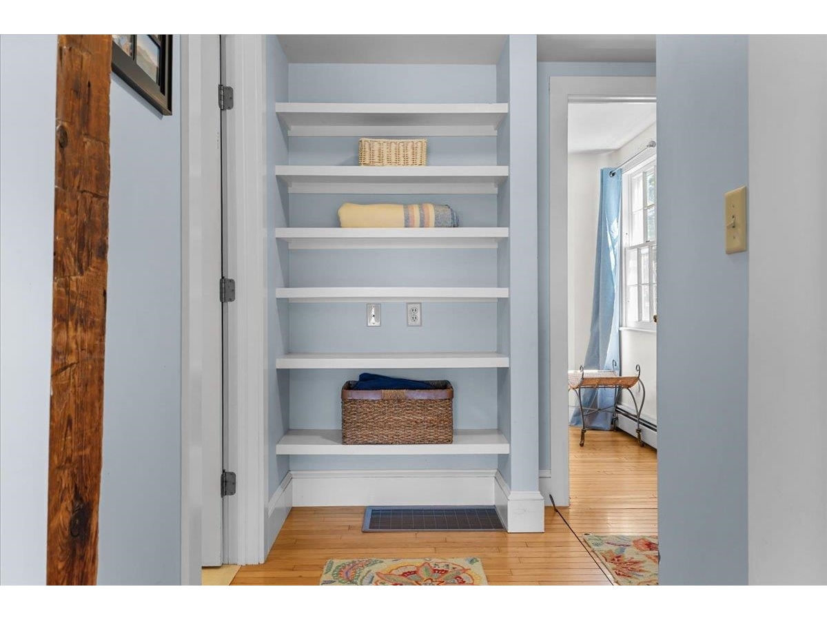 352 Colchester Avenue, Unit 1