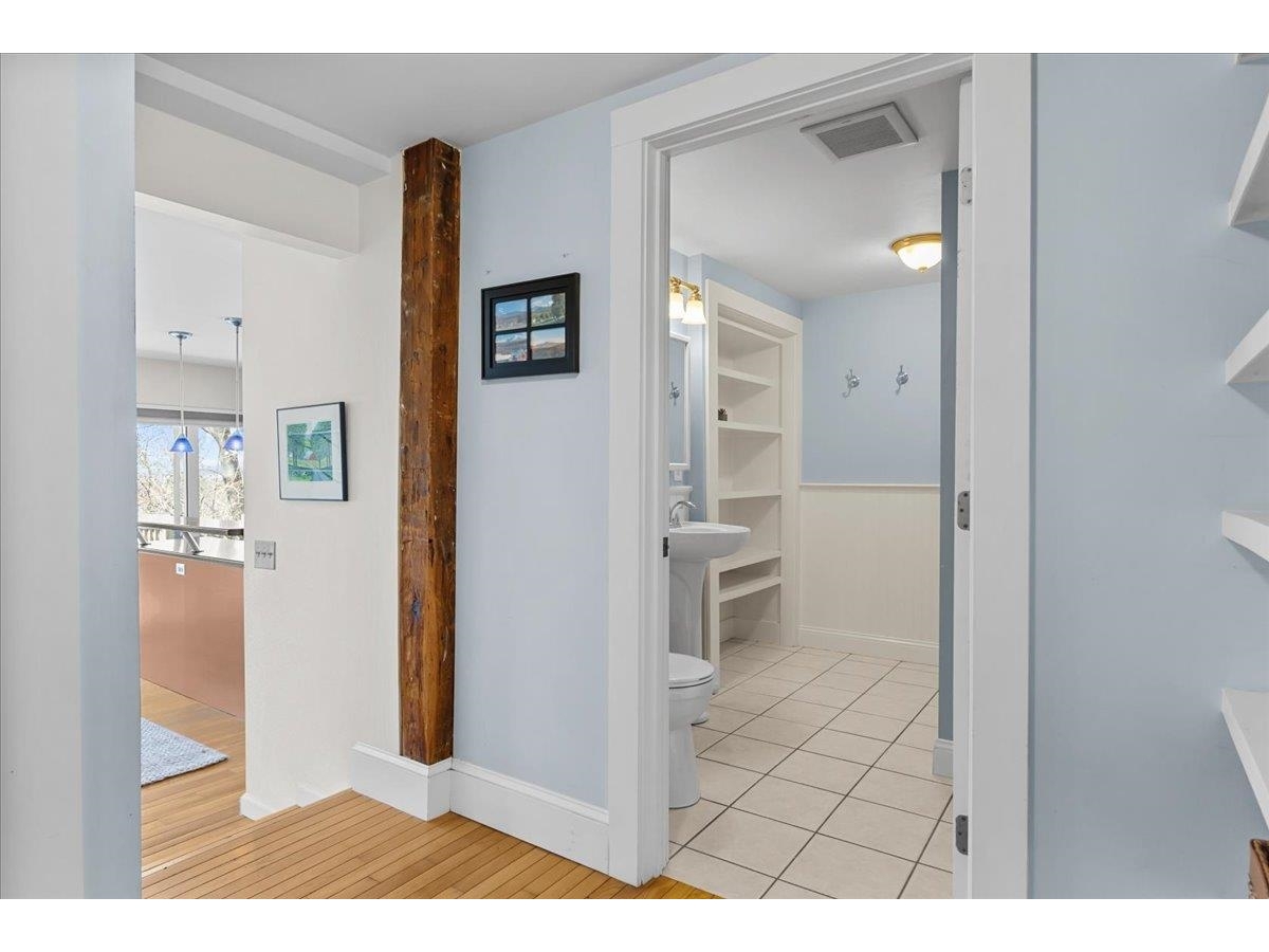 352 Colchester Avenue, Unit 1