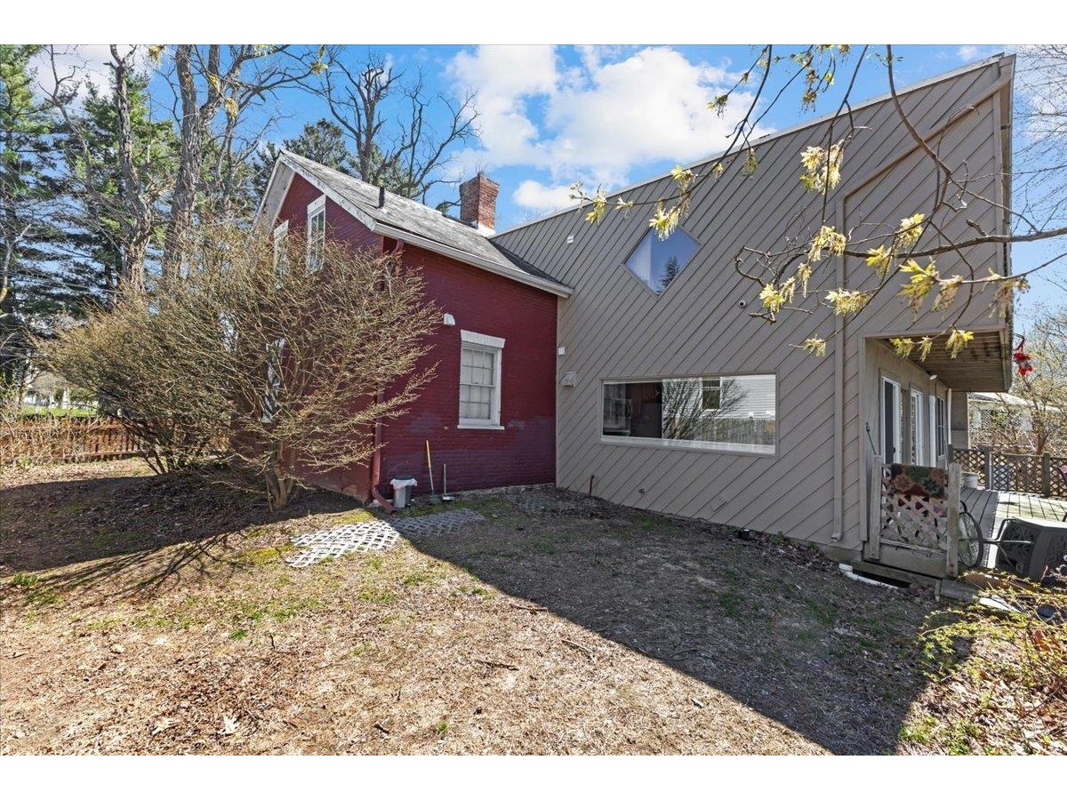 352 Colchester Avenue, Unit 1