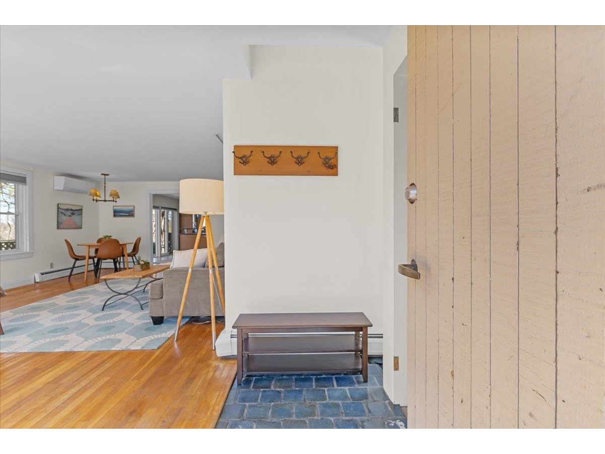352 Colchester Avenue, Unit 1