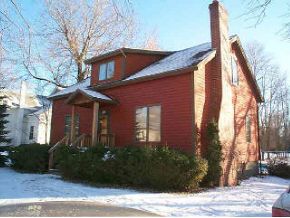 352 Lake Rd