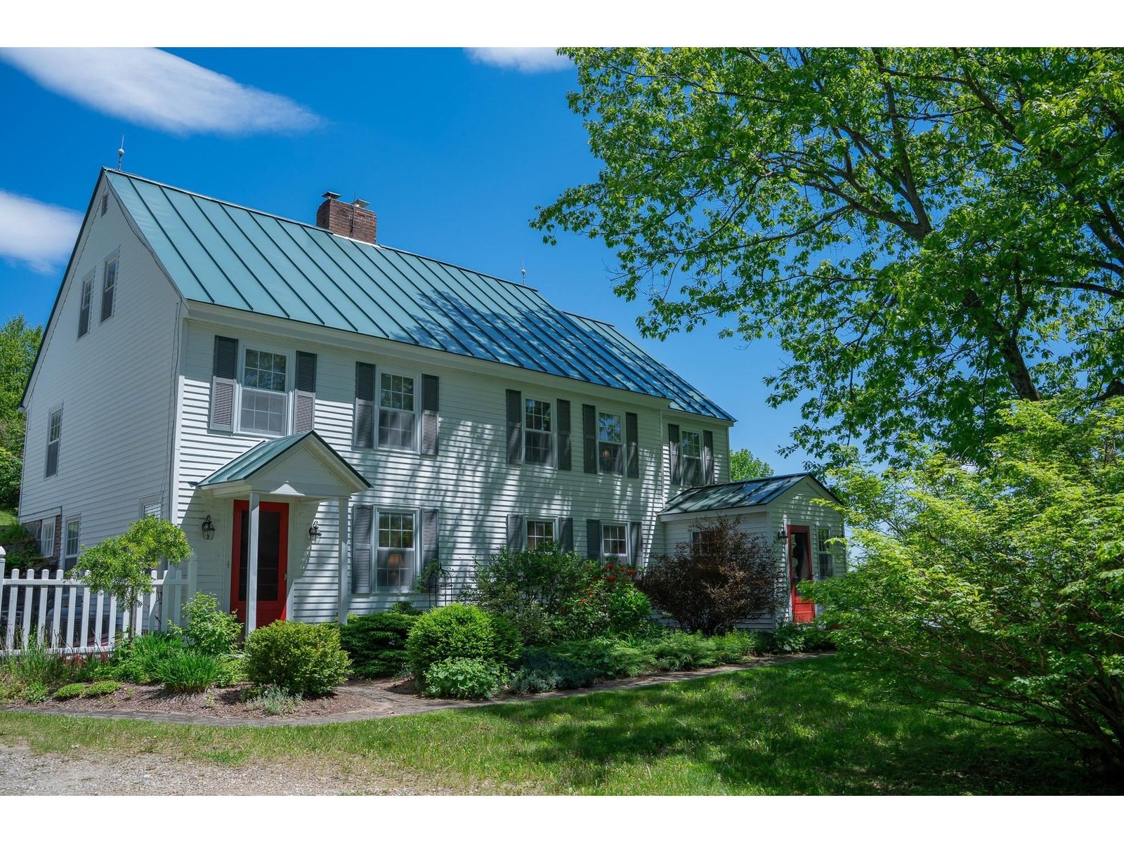 352 Maple Hill Road, Newbury