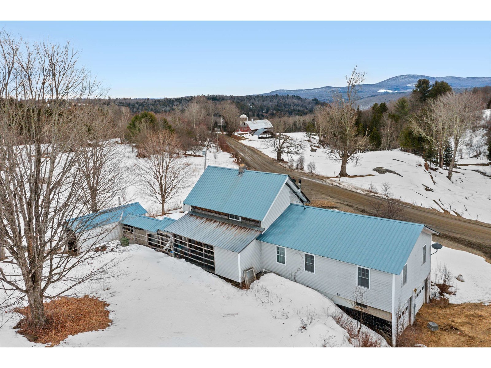 353 Marsh Road