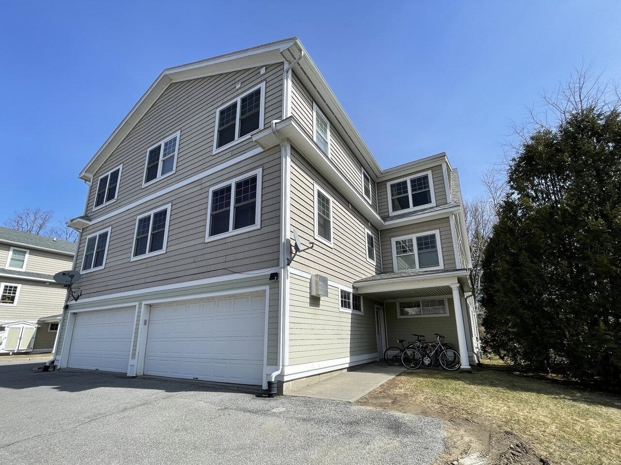 354 Manhattan Drive, Unit 14