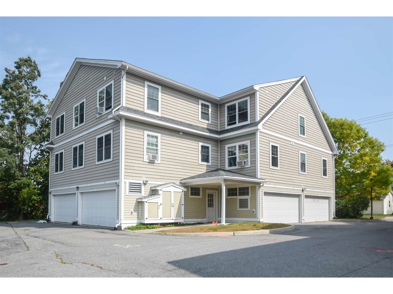 354 Manhattan Drive, Unit 10