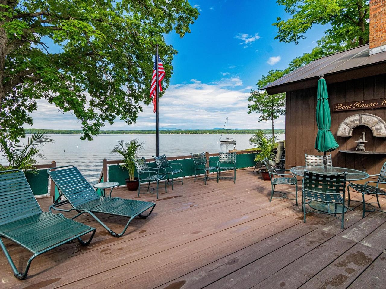 Spacious Deck for Parties