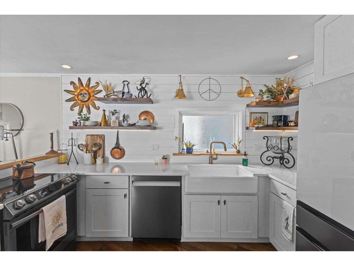 355 Summit Road, Unit 6
