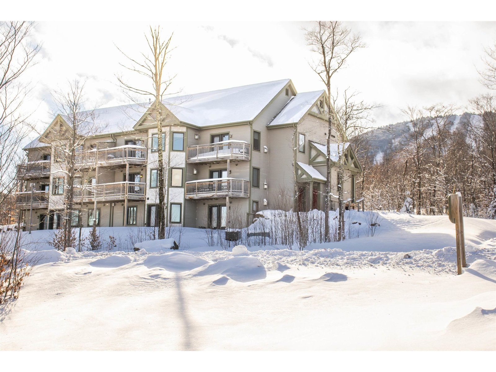 356 Bridge Road, Unit 4758