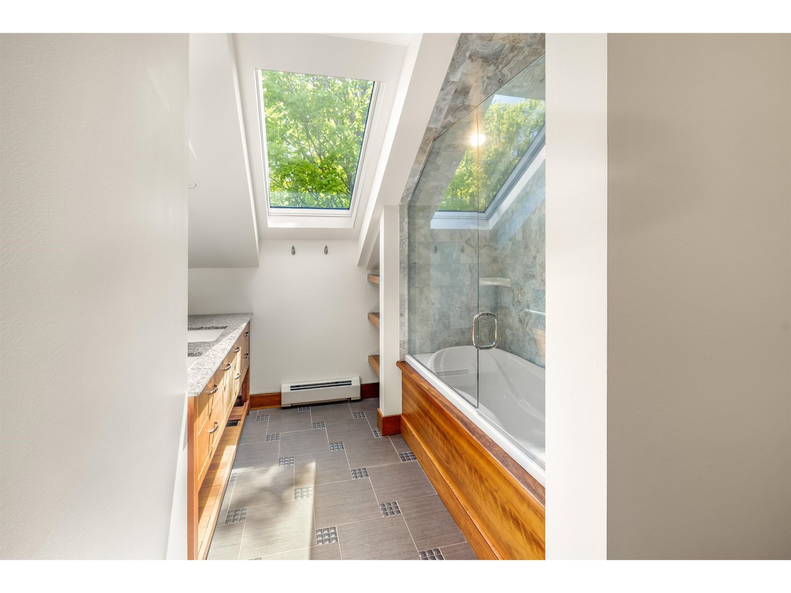 356 Weeks Hill Meadows, Unit 1