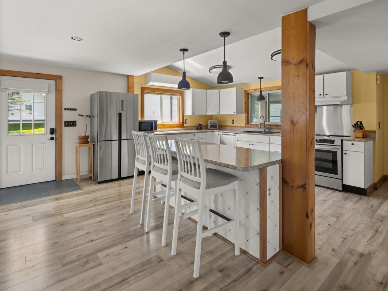 Main Entry/Kitchen