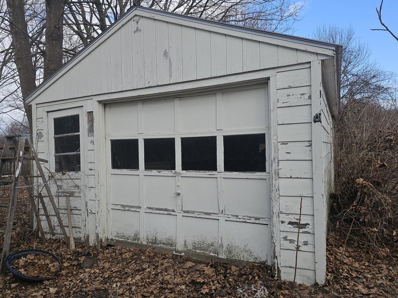 3597 Lake Road