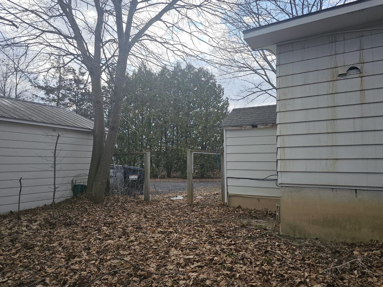 3597 Lake Road