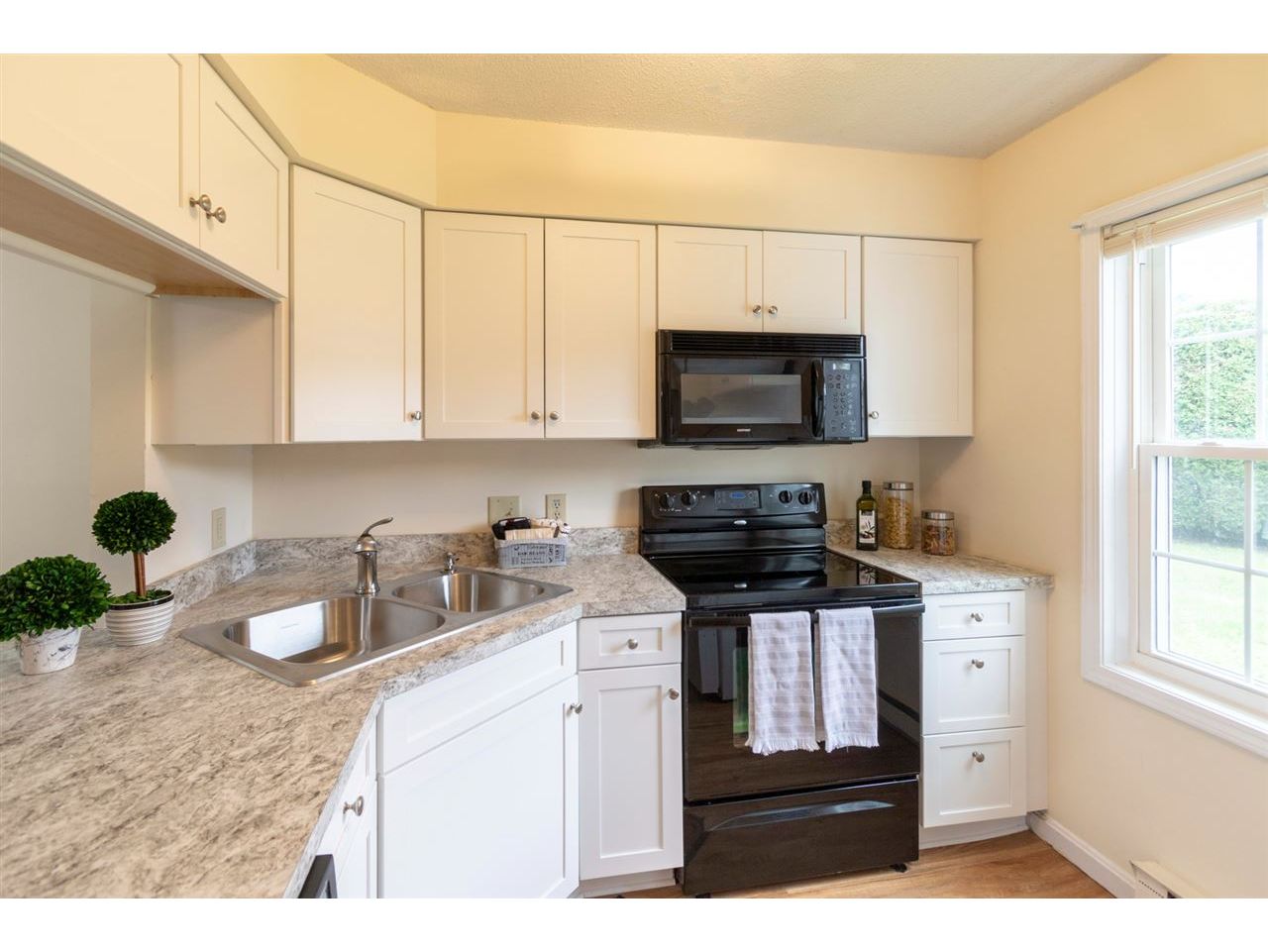 36 Brickyard Road, Unit 8